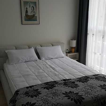Kraybrezhna Apartment 포마리 외부 사진