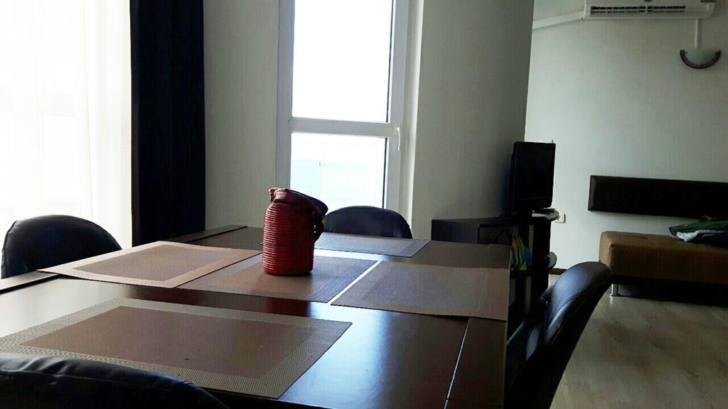 Kraybrezhna Apartment 포마리 외부 사진