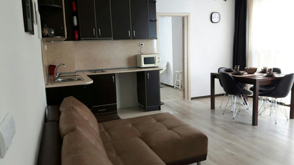 Kraybrezhna Apartment 포마리 외부 사진