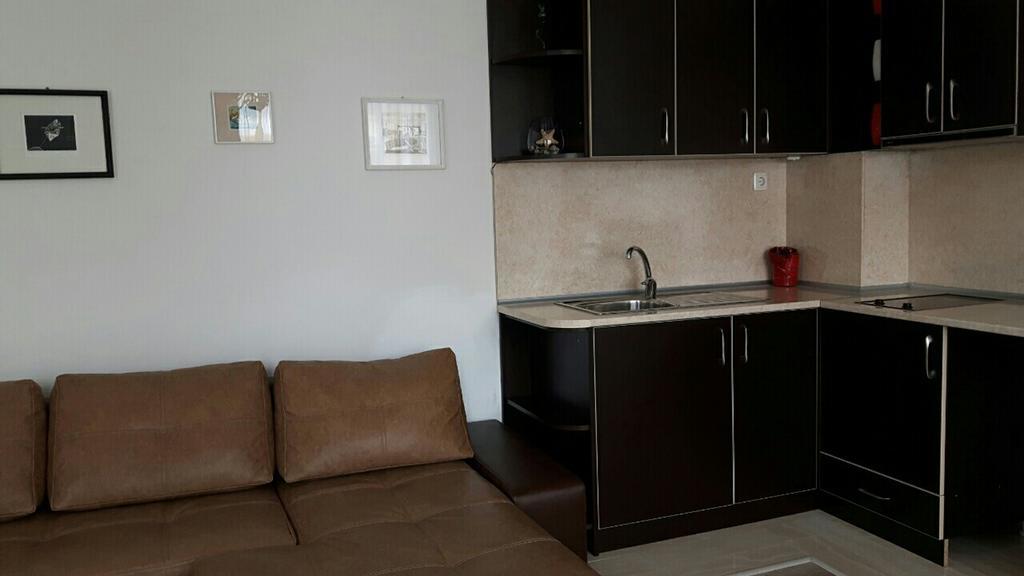 Kraybrezhna Apartment 포마리 외부 사진