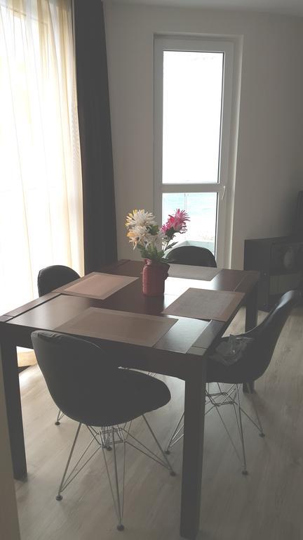 Kraybrezhna Apartment 포마리 외부 사진