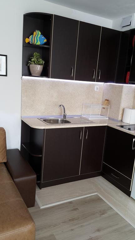 Kraybrezhna Apartment 포마리 외부 사진