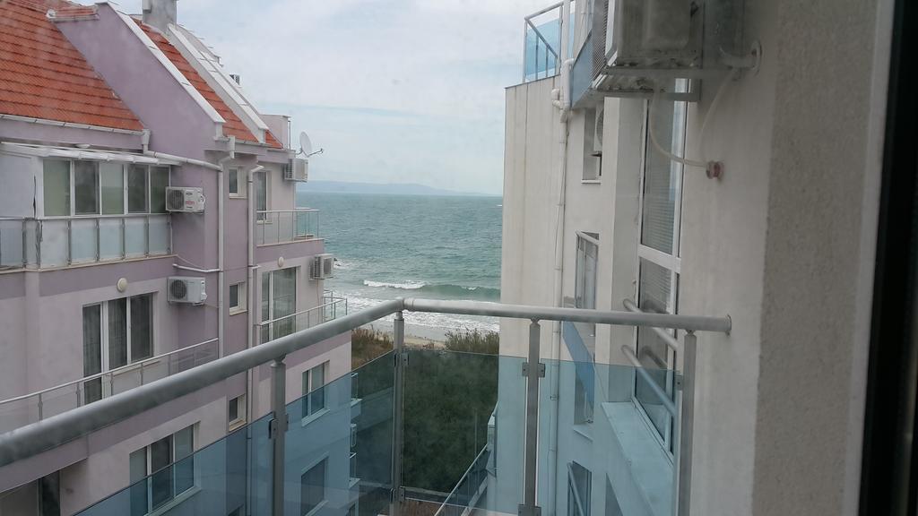 Kraybrezhna Apartment 포마리 외부 사진