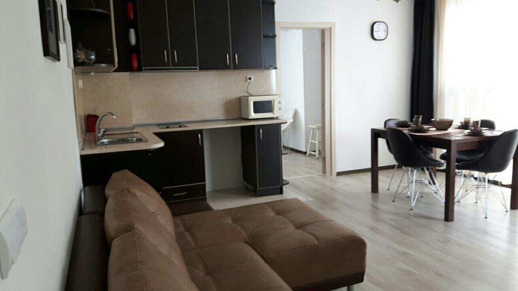 Kraybrezhna Apartment 포마리 외부 사진
